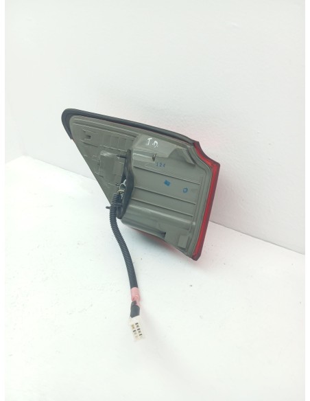 Recambio de piloto trasero derecho para lexus is200 (ds2/is2) 200d referencia OEM IAM 8158153120  