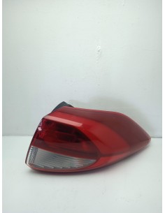 Recambio de piloto trasero derecho para hyundai tucson essence bluedrive 2wd referencia OEM IAM 92402D7000  