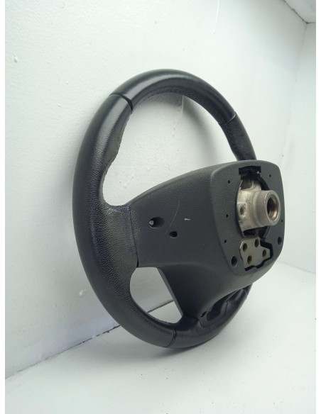 Recambio de volante para hyundai tucson essence bluedrive 2wd referencia OEM IAM 96720D7220  