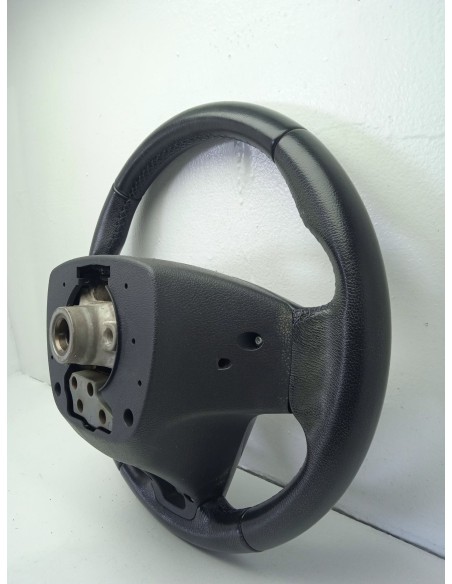 Recambio de volante para hyundai tucson essence bluedrive 2wd referencia OEM IAM 96720D7220  