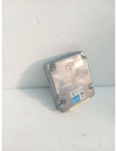 Recambio de modulo electronico para toyota prius plus (_w4_) 1.8 hybrid (zvw40w, zvw41w) referencia OEM IAM 8815047180  