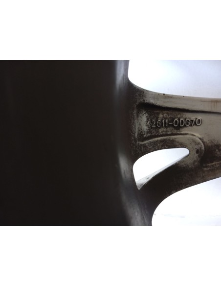 Recambio de llanta para toyota yaris hybrid active referencia OEM IAM 426110DG70  