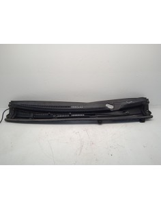 Recambio de torpedo para toyota yaris hybrid active referencia OEM IAM 557810D400  