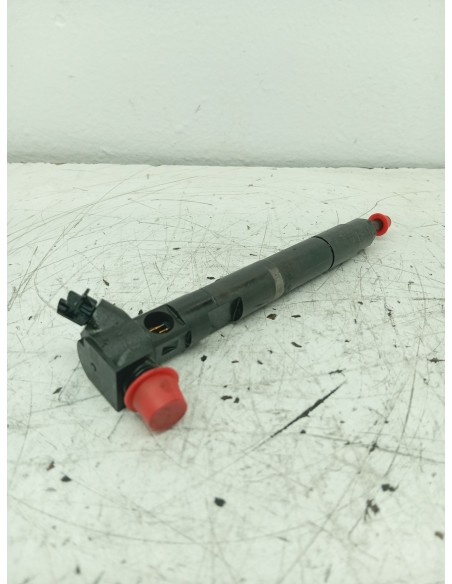 Recambio de inyector para jeep compass limited 4x4 referencia OEM IAM A6510700587  