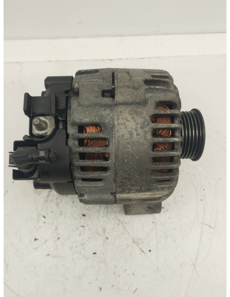 Recambio de alternador para bmw serie 1 berlina (e81/e87) 118d referencia OEM IAM 7797519  