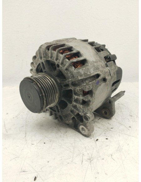 Recambio de alternador para volkswagen golf vi (5k1) 2.0 tdi referencia OEM IAM 03L903023F  