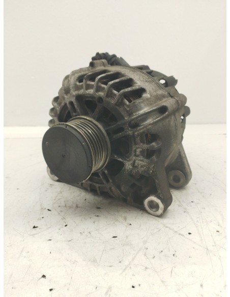 Recambio de alternador para citroën c3 iii (sx) 1.2 vti 82 referencia OEM IAM 9818677980  