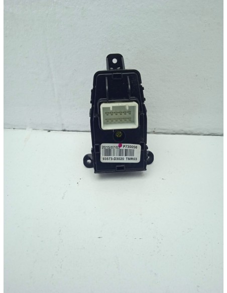 Recambio de mando retrovisor para hyundai tucson essence bluedrive 2wd referencia OEM IAM 93573D3020  