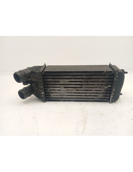 Recambio de intercooler para peugeot 208 allure referencia OEM IAM 9803900780  