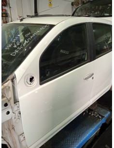 Recambio de puerta delantera izquierda para dacia sandero laureate referencia OEM IAM    2