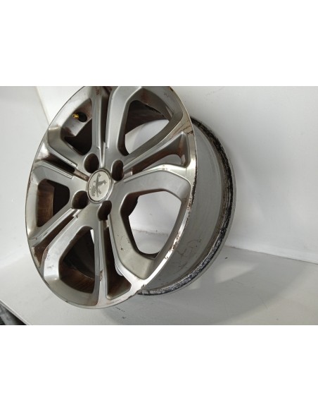Recambio de llanta para peugeot 208 allure referencia OEM IAM 9673773677  