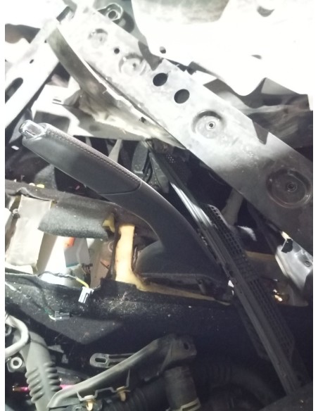 Recambio de palanca freno para renault captur dynamique referencia OEM IAM   