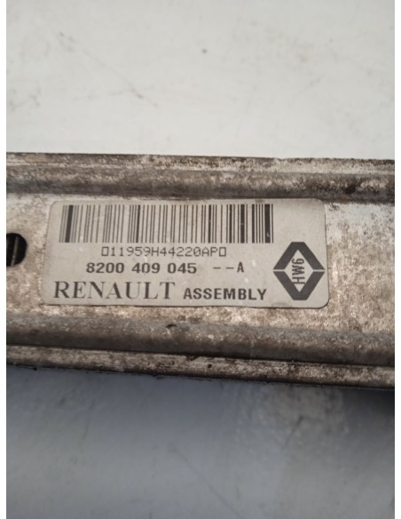 Recambio de intercooler para dacia sandero laureate referencia OEM IAM 8200409045A  