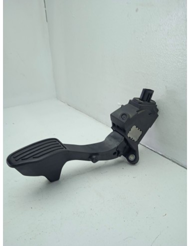 Recambio de potenciometro pedal para toyota yaris hybrid active referencia OEM IAM 781100D110  