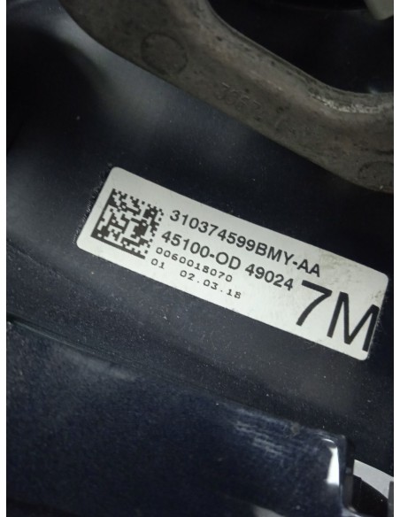 Recambio de volante para toyota yaris hybrid active referencia OEM IAM 45100OD49024  