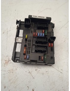 Recambio de caja reles / fusibles para peugeot 206 berlina e-music referencia OEM IAM 9657608880  