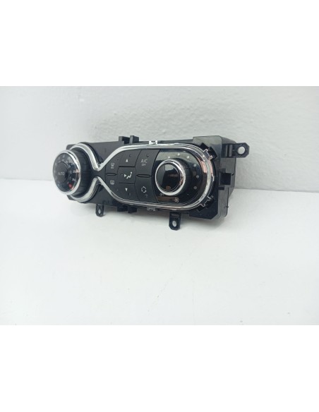 Recambio de mando climatizador para renault captur dynamique referencia OEM IAM 275100037R  