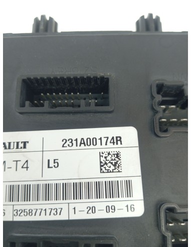 Recambio de modulo electronico para renault captur dynamique referencia OEM IAM 231A00174R  