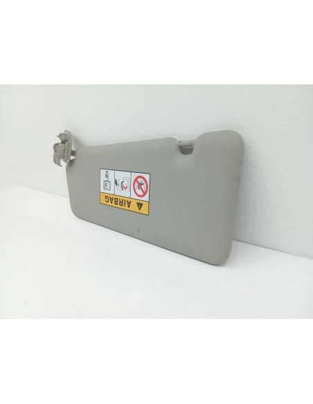 Recambio de parasol derecho para renault captur dynamique referencia OEM IAM 964003555R  