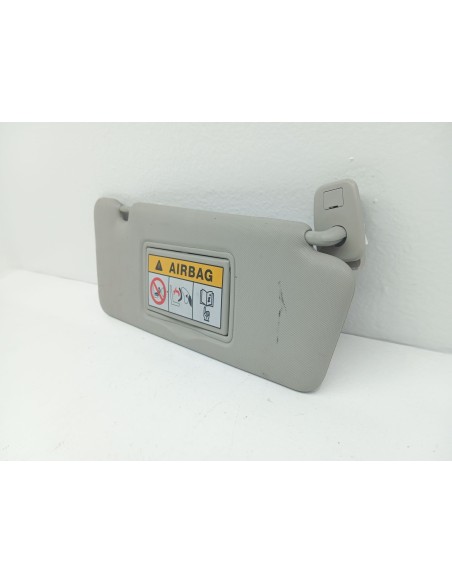 Recambio de parasol derecho para renault captur dynamique referencia OEM IAM 964003555R  