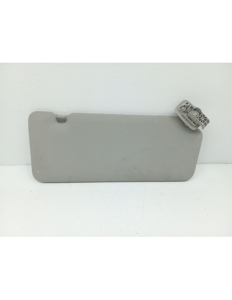 Recambio de parasol izquierdo para renault captur dynamique referencia OEM IAM 964012136R  