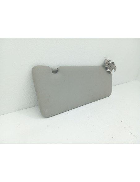 Recambio de parasol izquierdo para renault captur dynamique referencia OEM IAM 964012136R  