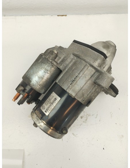 Recambio de motor arranque para renault captur dynamique referencia OEM IAM 233000557R  