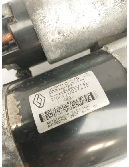 Recambio de motor arranque para renault captur dynamique referencia OEM IAM 233000557R  