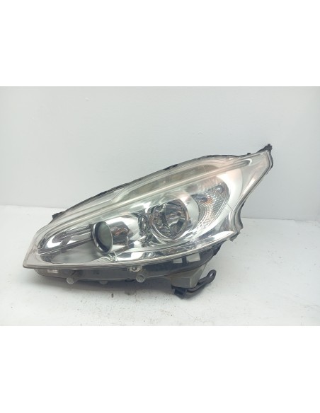 Recambio de faro izquierdo para peugeot 208 allure referencia OEM IAM 1608206580  