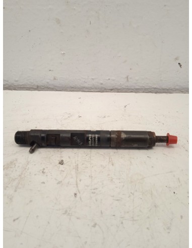 Recambio de inyector para dacia sandero laureate referencia OEM IAM 28232251  