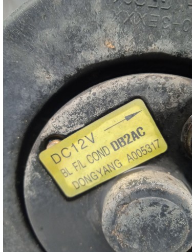 Recambio de electroventilador para kia sorento 2.5 crdi active referencia OEM IAM 977303E900  