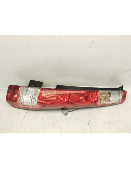 Recambio de piloto trasero izquierdo para honda cr-v (rd8) es referencia OEM IAM 33500SCAG110M  