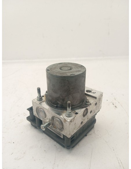 Recambio de abs para kia carnival 2.9 crdi vgt concept referencia OEM IAM 589204D300  