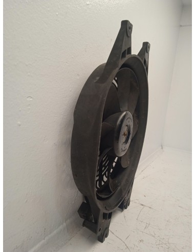 Recambio de electroventilador para kia sorento 2.5 crdi vgt ex1 referencia OEM IAM 977353E000  