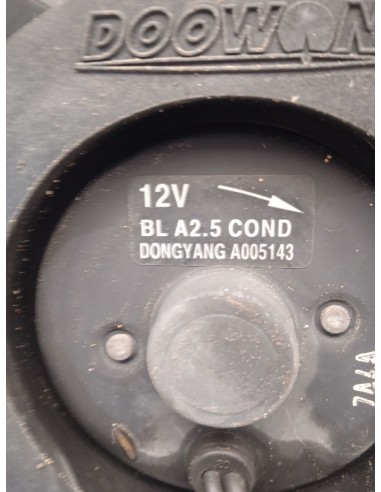 Recambio de electroventilador para kia sorento 2.5 crdi vgt ex1 referencia OEM IAM 977353E000  