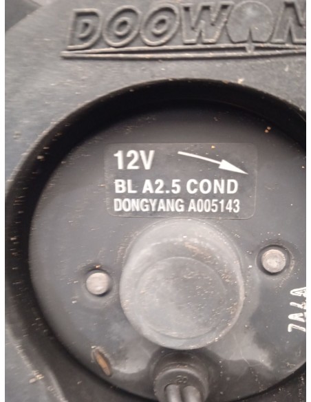 Recambio de electroventilador para kia sorento 2.5 crdi vgt ex1 referencia OEM IAM 977353E000  