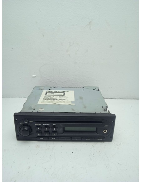 Recambio de sistema audio / radio cd para dacia duster sl audacia 4x2 referencia OEM IAM   