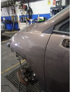 Recambio de aleta delantera izquierda para renault scenic iii dynamique referencia OEM IAM    2