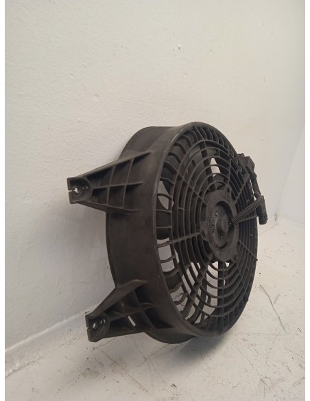 Recambio de electroventilador para kia sorento 2.5 crdi ex referencia OEM IAM 977303E000  
