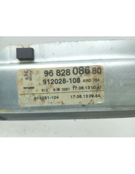 Recambio de elevalunas trasero derecho para peugeot 5008 active referencia OEM IAM   