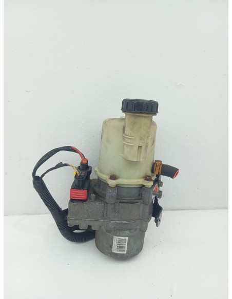 Recambio de bomba direccion para dacia sandero referencia OEM IAM 491106619R  