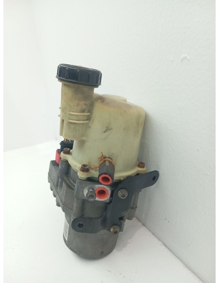 Recambio de bomba direccion para dacia sandero referencia OEM IAM 491106619R  