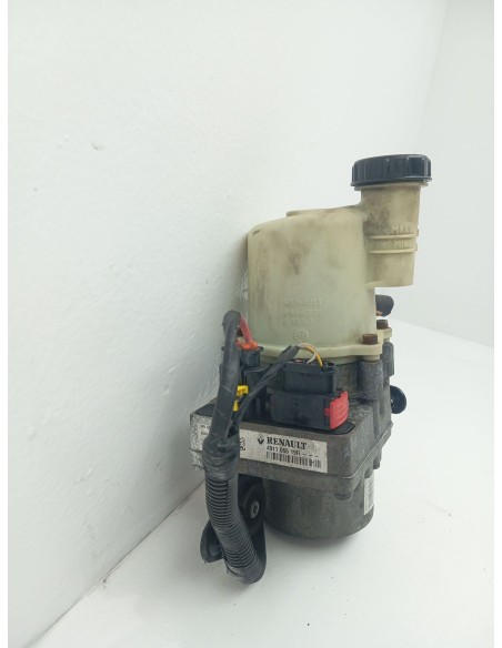 Recambio de bomba direccion para dacia sandero referencia OEM IAM 491106619R  