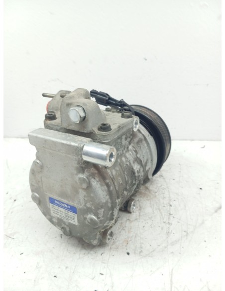 Recambio de compresor aire acondicionado para kia sorento 2.5 crdi ex referencia OEM IAM 1615017700  