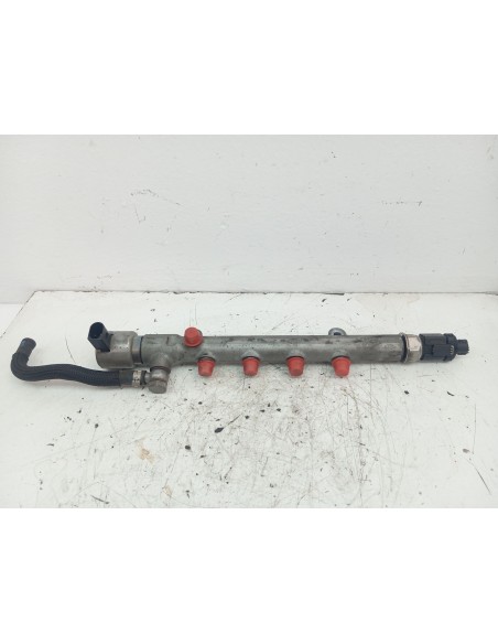 Recambio de rampa inyectora para jeep compass sport 4x2 referencia OEM IAM A6510700495  