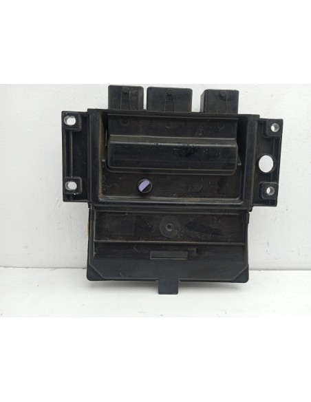 Recambio de centralita motor uce para renault clio grandtour exception referencia OEM IAM 8200911560  