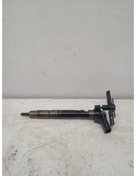 Recambio de inyector para volkswagen tiguan (5n1) +motion referencia OEM IAM 03L130277 BOSCH 