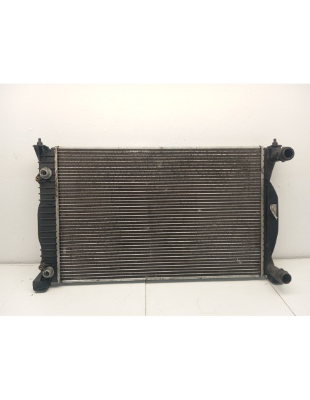 Recambio de radiador agua para audi a4 b7 (8ec) 2.0 tdi referencia OEM IAM 8E0121251L  