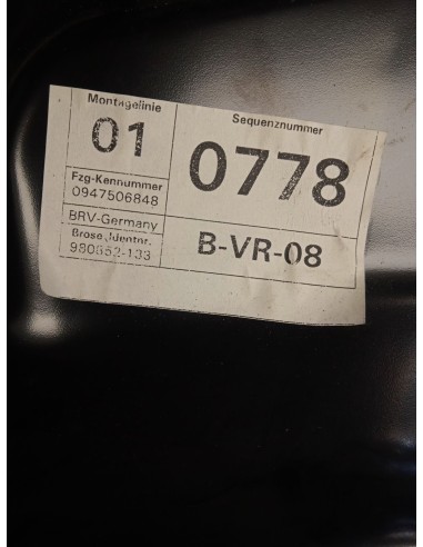 Recambio de elevalunas delantero derecho para volkswagen passat variant (3c5) edition plus referencia OEM IAM 3AA959702A  