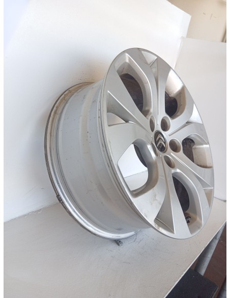 Recambio de llanta para citroën c5 berlina premier referencia OEM IAM 9656877580  